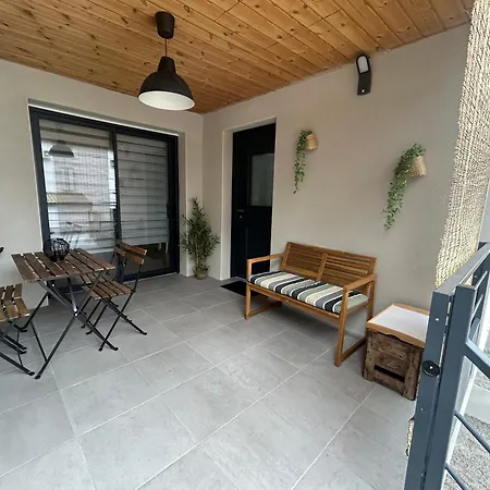 Cocon Chaleureux Au Coeur De アパート ミルポワ